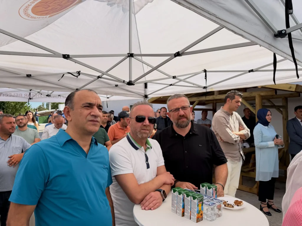 YÜNTAŞ Besi Çiftliği Hizmete Alındı