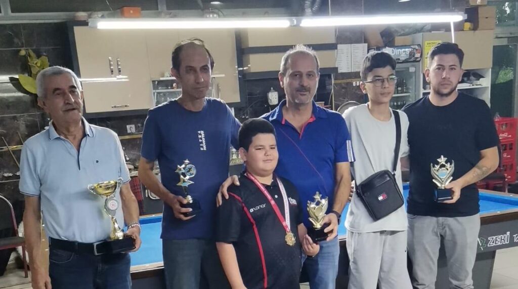 Zafer Haftası Bilardo Turnuvası: Sporun Yaşı Olmadığı Bir Kez Daha Kanıtlandı