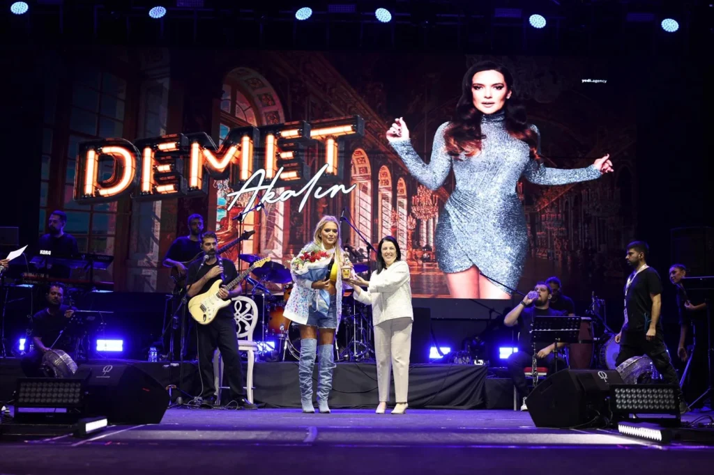 MOTOFEST’TE İKİNCİ GÜN COŞKU YİNE ZİRVEDEYDİ