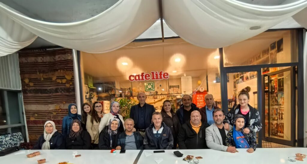 94 Ticaret Lisesi Mezunları CafeLife’ta Buluştu